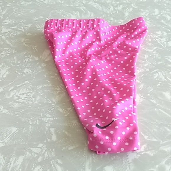 Nike Dri-FIT mid calf leggings. - Picture 4 of 7